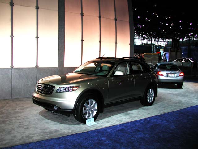 NYAutoShow-Infiniti-092